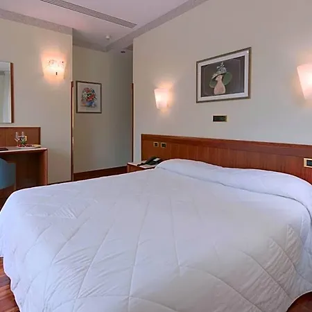 Palace 4* Civitanova Marche