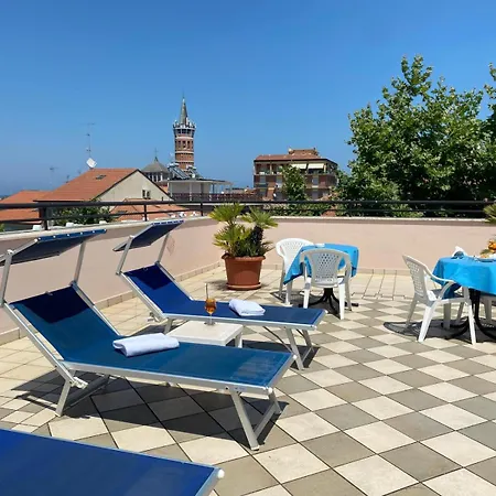 Palace Civitanova - Stazione, Centro Citta E Mare تْشيفيتانوفا ماركي