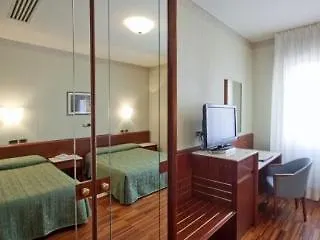 Palace Civitanova - Stazione, Centro Citta E Mare 4* צ'יביטאנובה מארקה