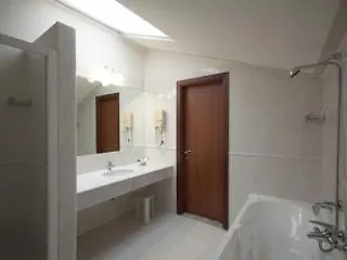 Palace Civitanova - Stazione, Centro Citta E Mare 4*