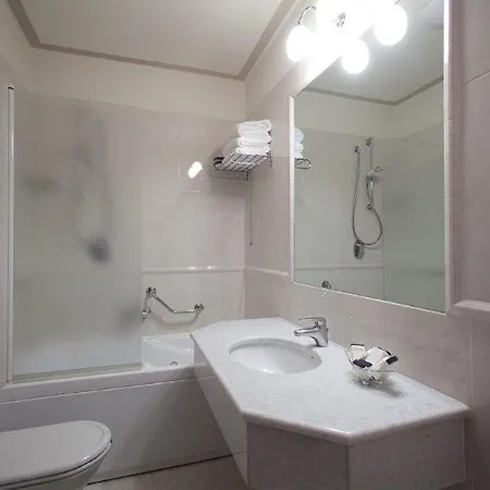 Palace Hotel 4*